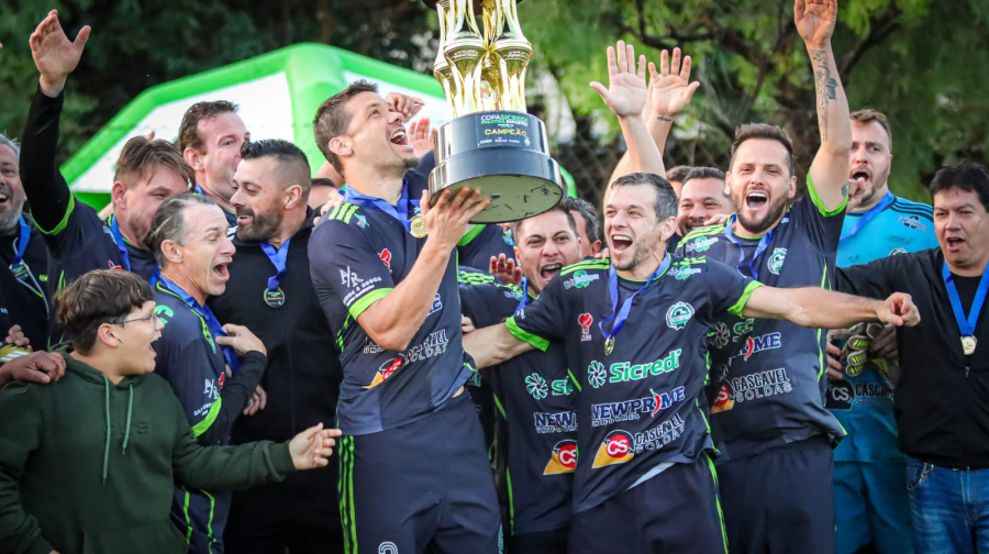 Parque Verde conquista título invicto da Copa Regional Master 40 com vitória contundente na final!