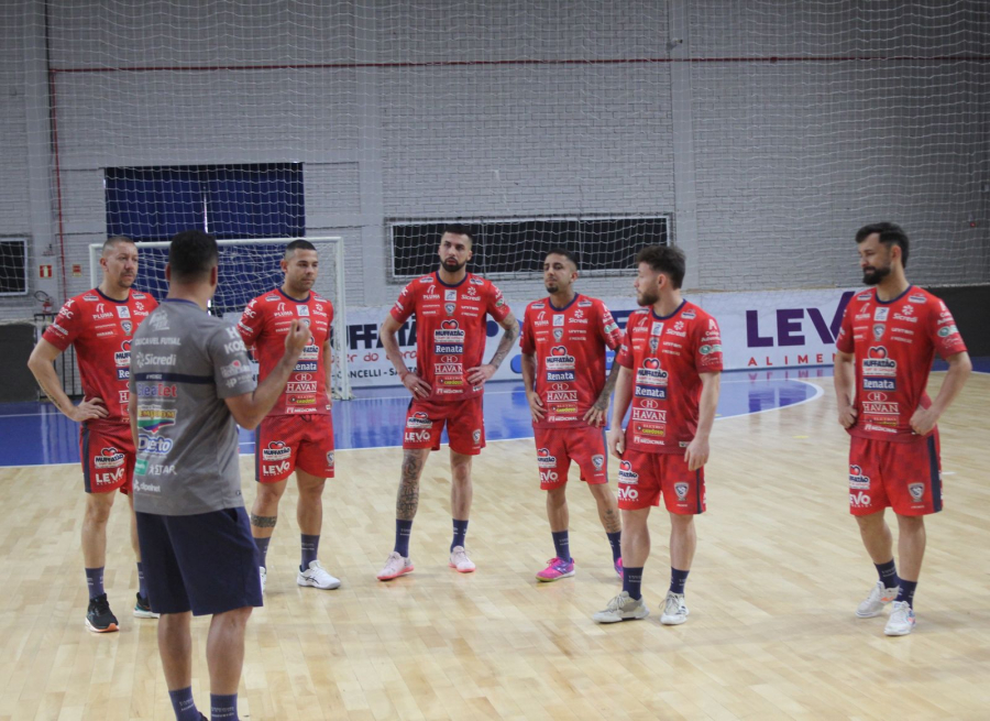 𝐂𝐚𝐬𝐜𝐚𝐯𝐞𝐥 𝐅𝐮𝐭𝐬𝐚𝐥 𝐞𝐧𝐟𝐫𝐞𝐧𝐭𝐚 𝐨 𝐔𝐦𝐮𝐚𝐫𝐚𝐦𝐚 𝐧𝐞𝐬𝐭𝐞 𝐬á𝐛𝐚𝐝𝐨 𝐩𝐞𝐥𝐚 𝐋𝐢𝐠𝐚 𝐍𝐚𝐜𝐢𝐨𝐧𝐚𝐥 𝐝𝐞 𝐅�